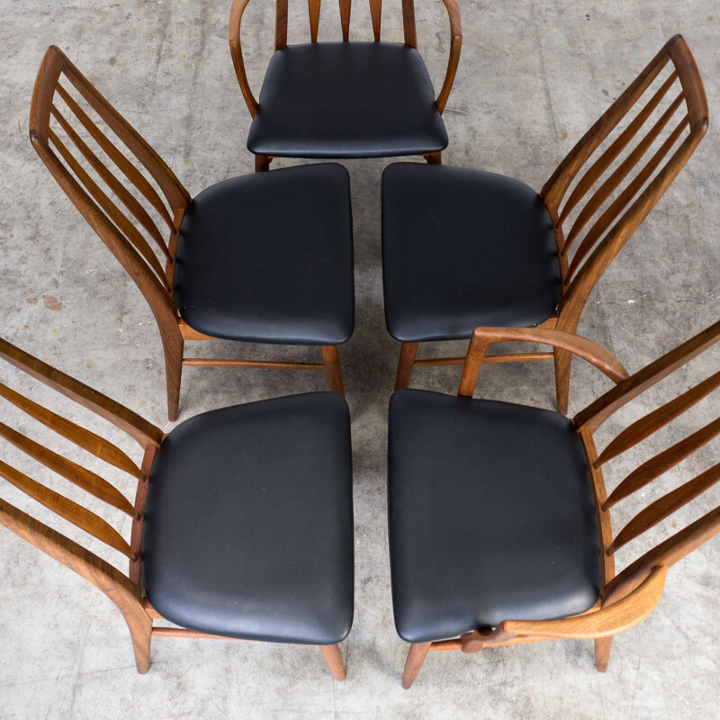 Suite de 5 chaises vintage Eva pour Koefoed Hornslet en similicuir noir et teck