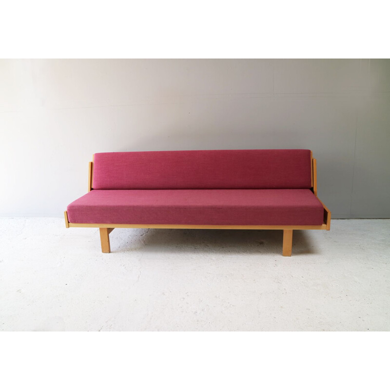 Vintage sofa model 258 in beech Hans Wegner for Getama Denmark 1960s