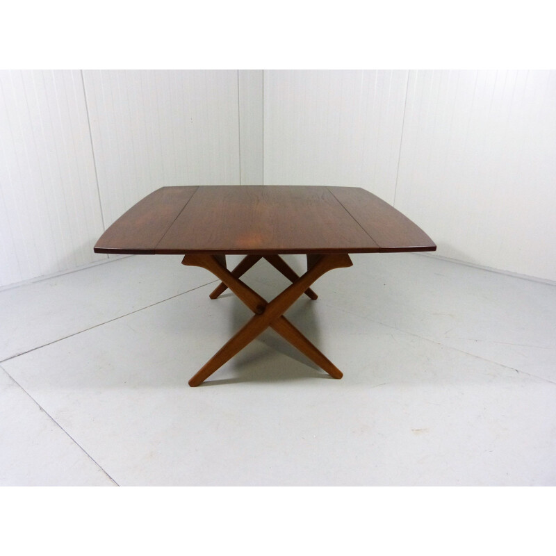 Vintage table by Hovmand Olsen for Mogensen Kold in teak and oak 1960