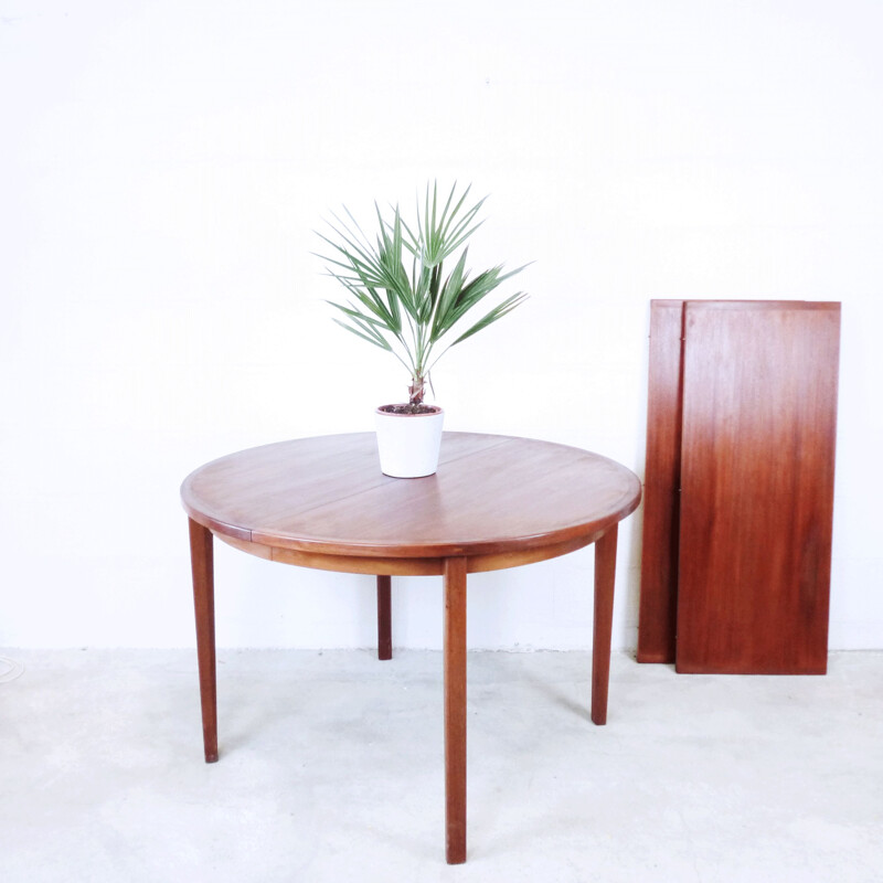 Vintage dining table round in teak with extension Sweden 1960