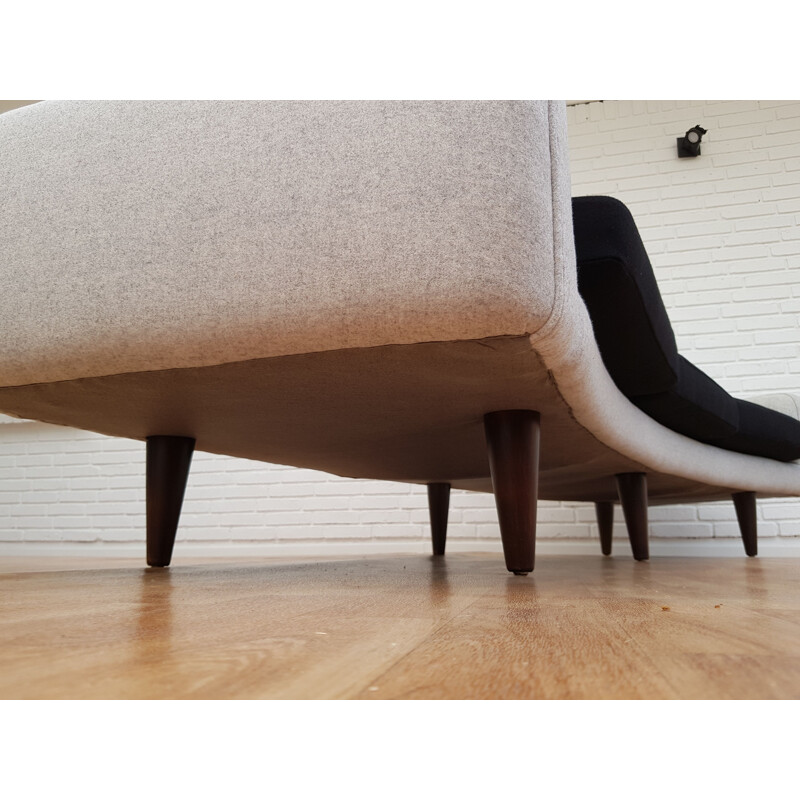 Vintage sofa model 450 Banana by Illum Wikkelsø Denmark  