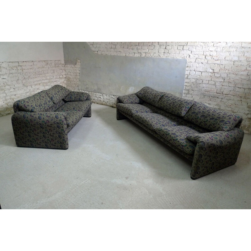 Vintage set of Maralunga 3 seater sofa and 2 seater by Vico Magistretti 1980 