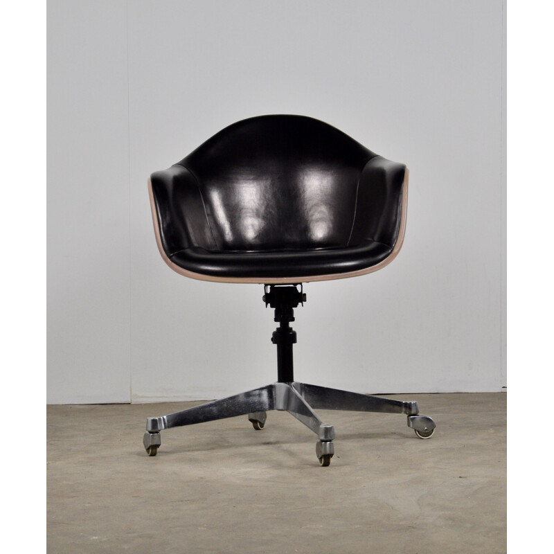 Vintage Office Chair by Charles Eames for Herman Miller 1970s