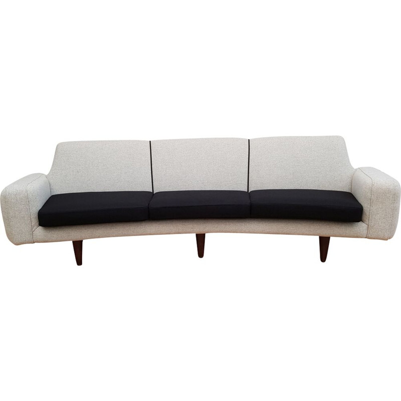 Vintage sofa model 450 Banana by Illum Wikkelsø Denmark  