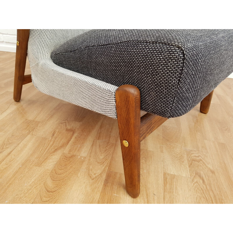 Fauteuil scandinave gris et noir en hêtre