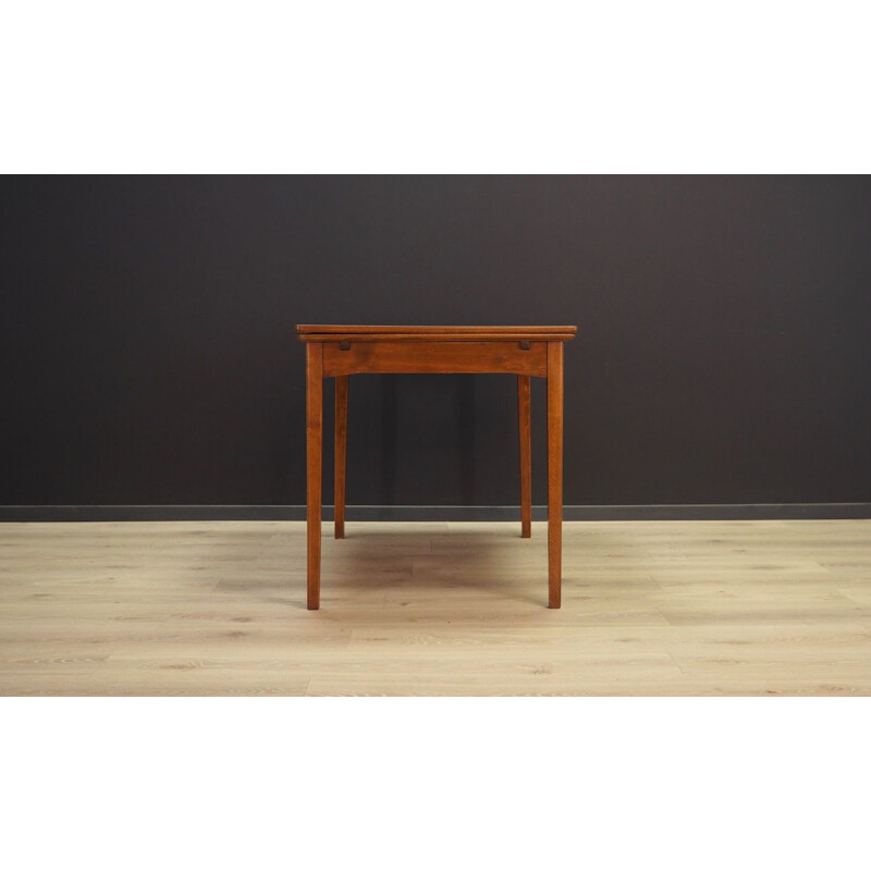 Vintage danish table in walnut 1960