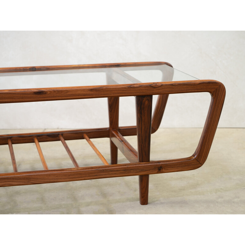 Vintage rosewood coffee table by Giuseppe Scapinelli 1950