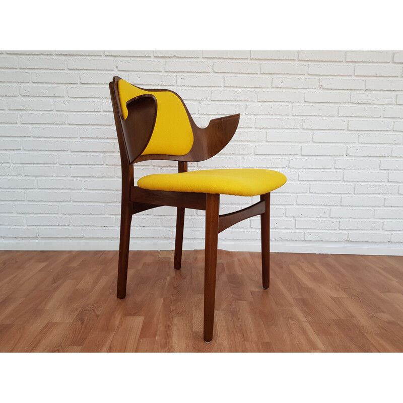 Vintage armchair yellow model 107 by Hans Olsen 1960