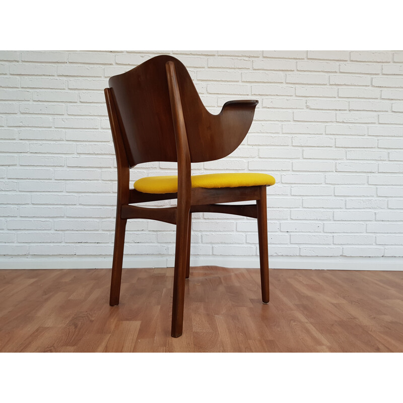 Vintage armchair yellow model 107 by Hans Olsen 1960