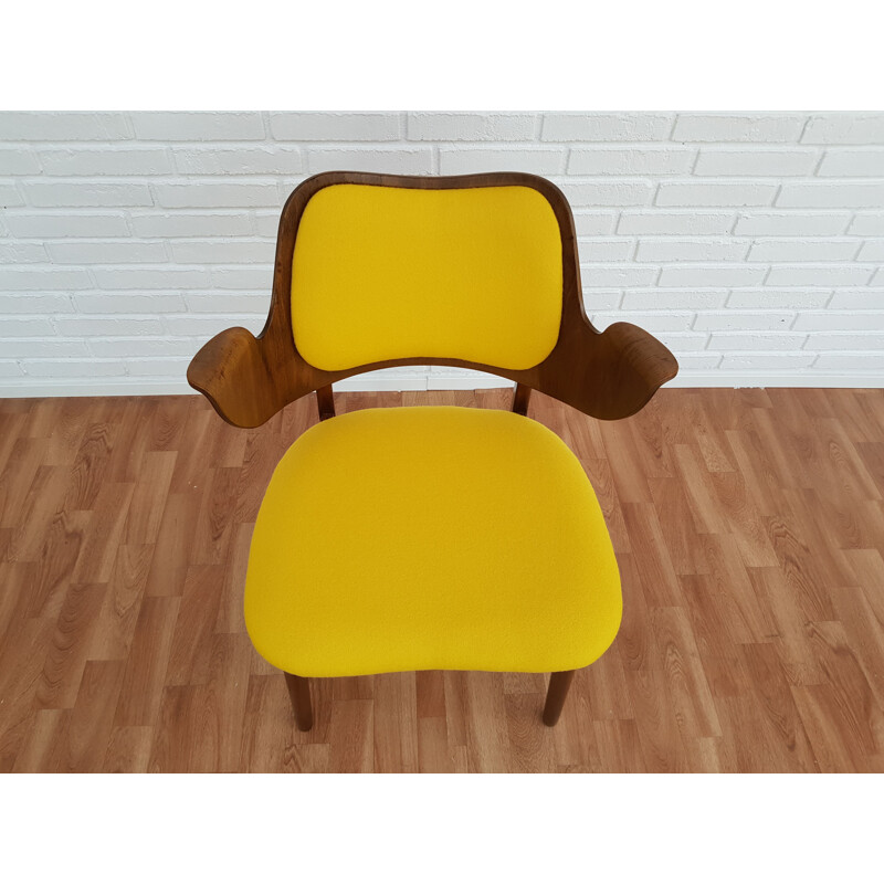 Vintage armchair yellow model 107 by Hans Olsen 1960