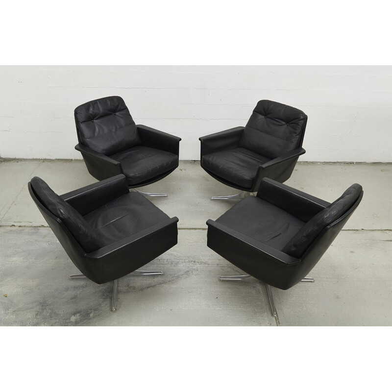 Vintage lounge chair swivel black leather by Horst Bruning for COR 1960s