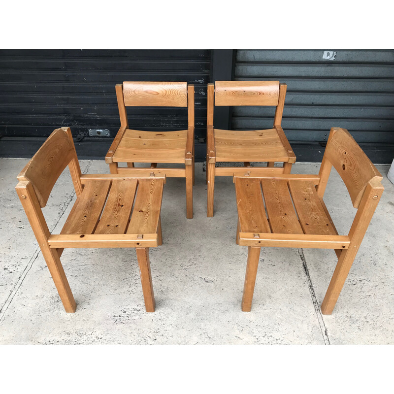 Set of 4 vintage chairs TRYBO