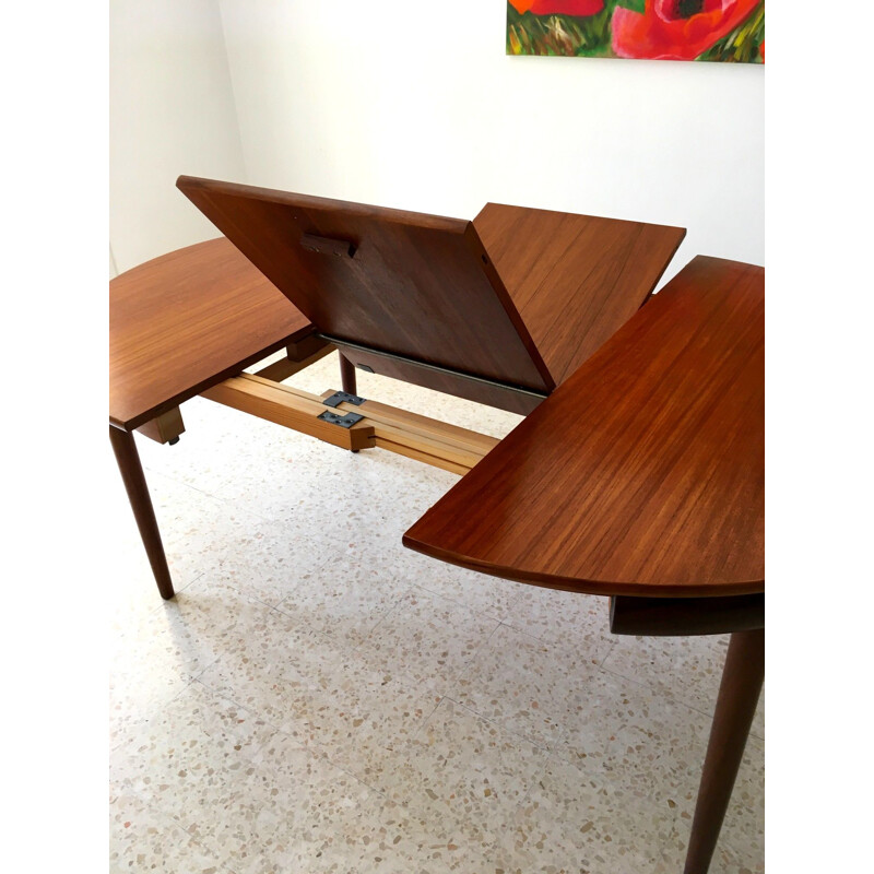 Vintage dining table in teak by Hans Olsen for Frem Rojle Denmark 1950s