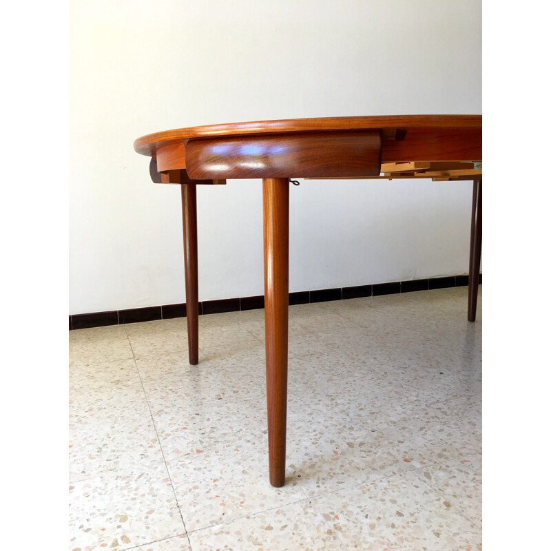 Vintage dining table in teak by Hans Olsen for Frem Rojle Denmark 1950s