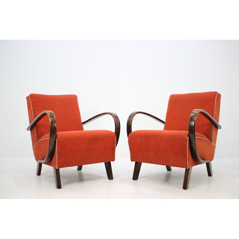 2 vintage armchairs by Jindřich Halabala,1950