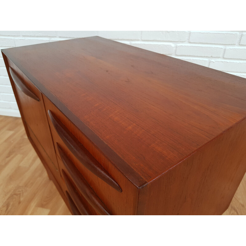 Vintage danish chest of drawer from the 60s