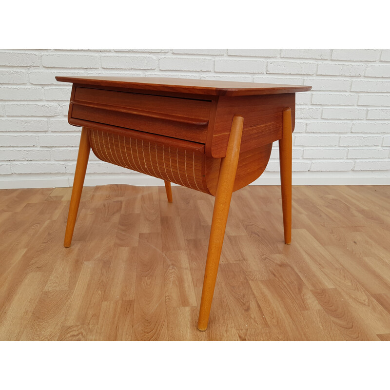 Vintage desk in teak 1960