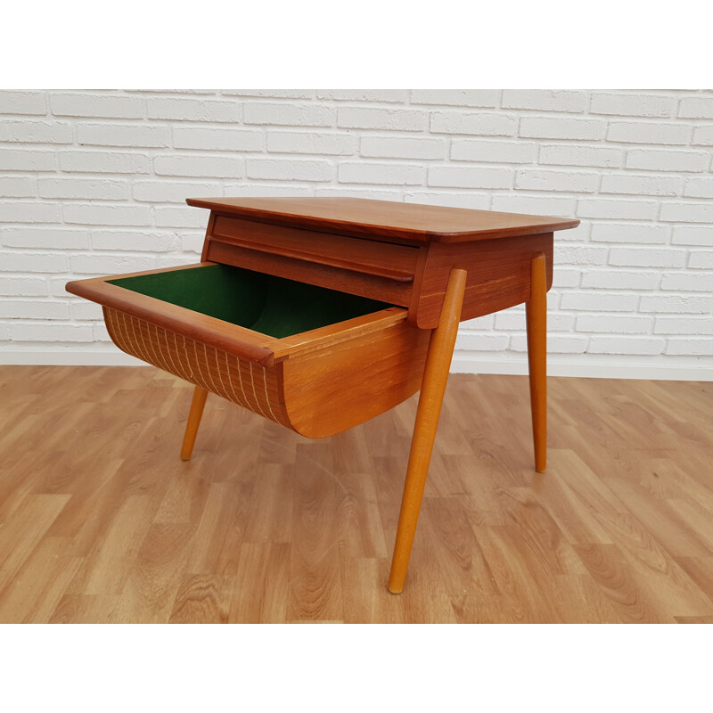 Vintage desk in teak 1960