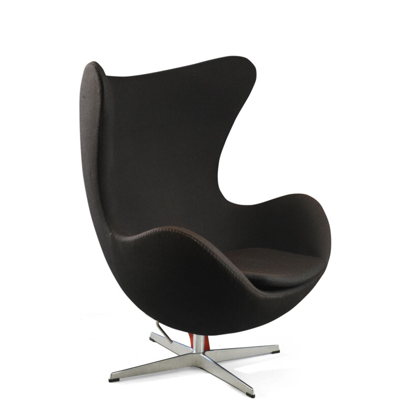 Vintage Egg armchair for Fritz Hansen in black wool and aluminium 1950