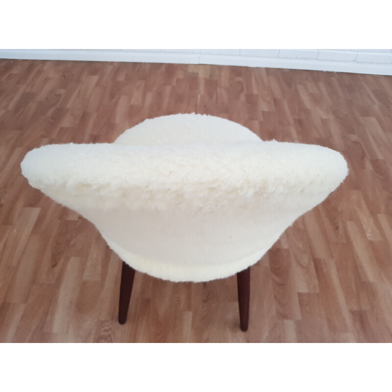 Petit fauteuil danois vintage en laine blanche