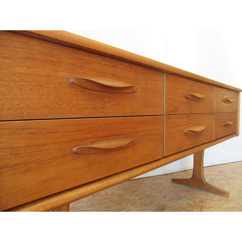 Vintage chest of drawers by Guille in teakwood 1960