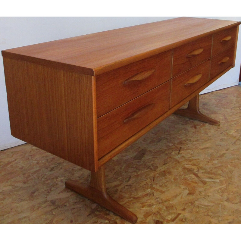 Vintage chest of drawers by Guille in teakwood 1960