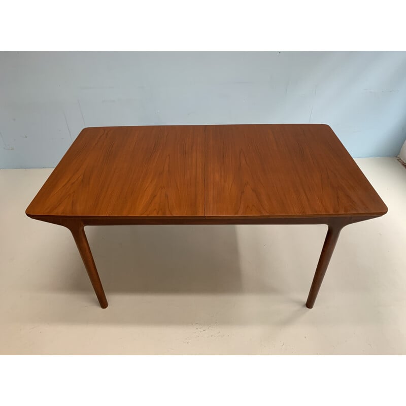 Vintage Mcintosh dining table in teakwood 1960