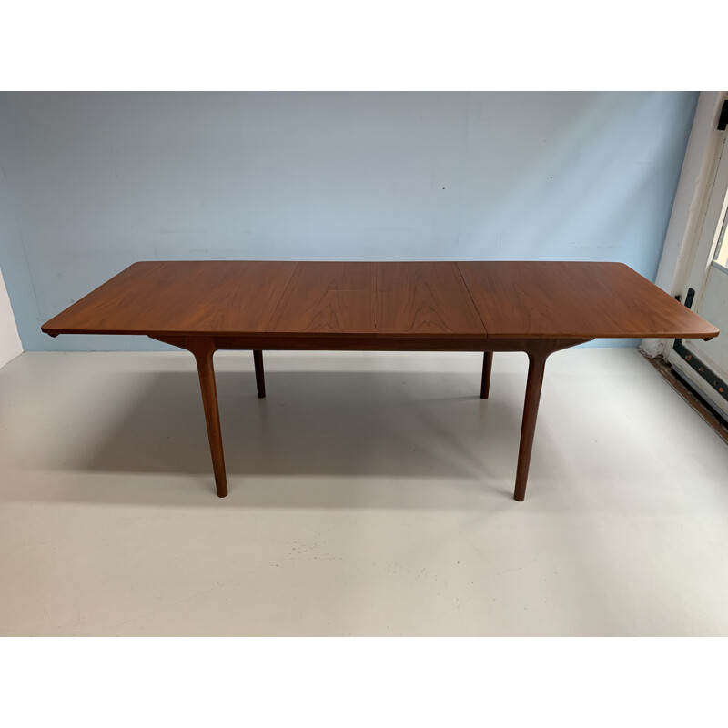 Vintage Mcintosh dining table in teakwood 1960