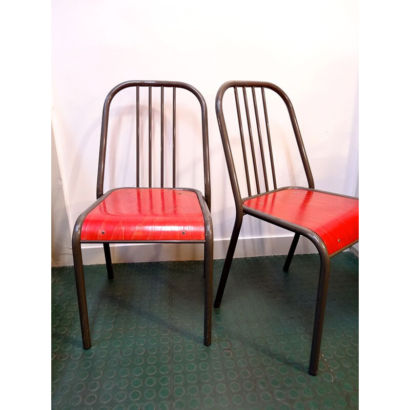 Paire de chaises vintage françaises rouge en acier gris 1980