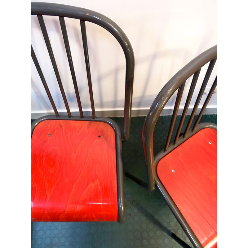 Pair of vintage red french chairs in grey steel 1980
