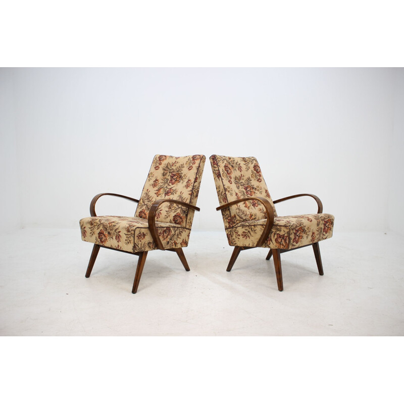 Paire de fauteuils vintage par Jindřich Halabala années 1960