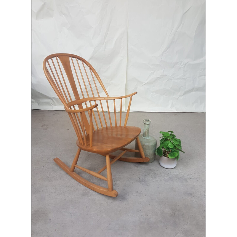 Vintage elm tree Rocking Chair by Ercol 1970