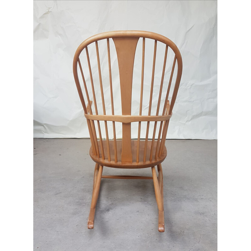 Vintage elm tree Rocking Chair by Ercol 1970