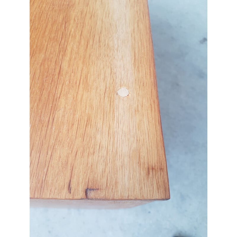 Cómoda de madera vintage para Meredew 1970