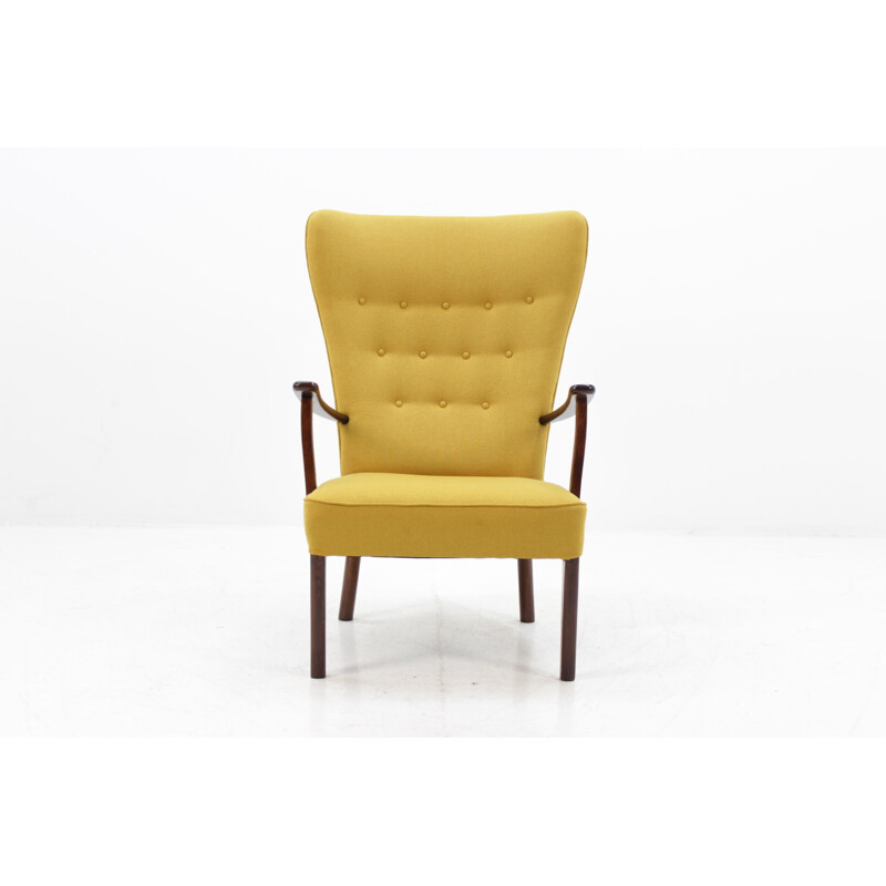 Vintage danish armchair by Fritz Hansen in yellow fabric 1960
