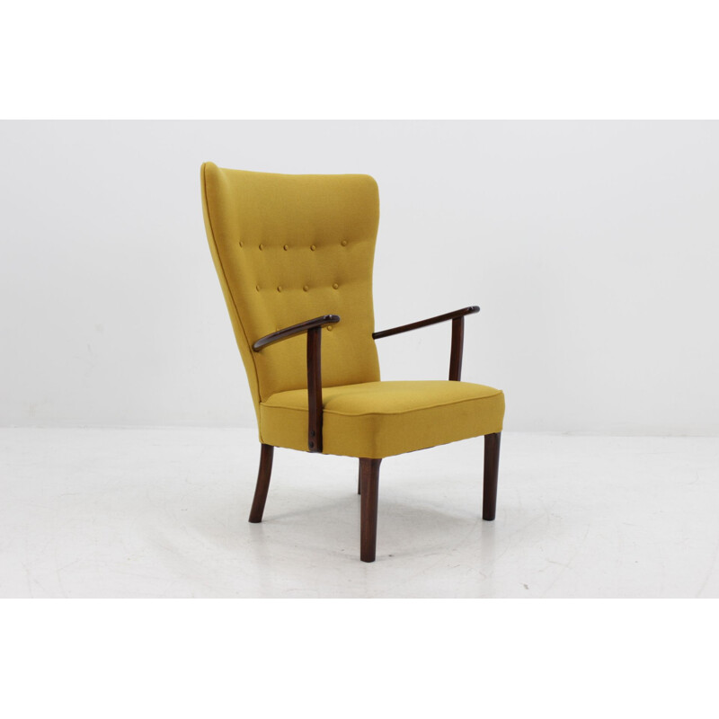 Vintage danish armchair by Fritz Hansen in yellow fabric 1960