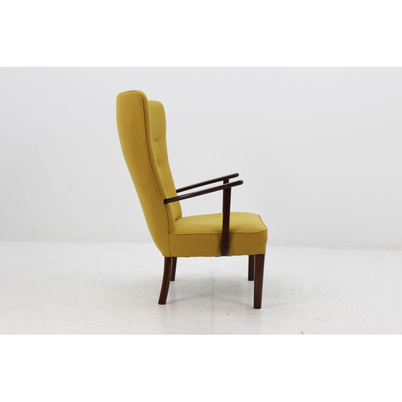 Vintage danish armchair by Fritz Hansen in yellow fabric 1960