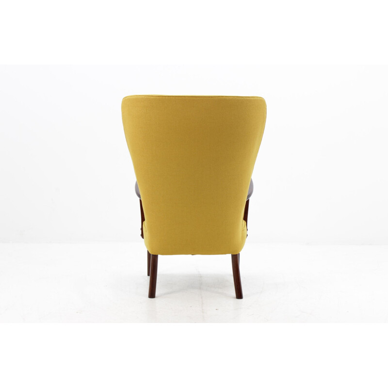 Vintage danish armchair by Fritz Hansen in yellow fabric 1960