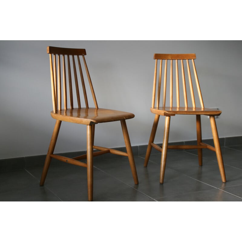 Pair of scandinavian chairs in varnished wood - 1970s