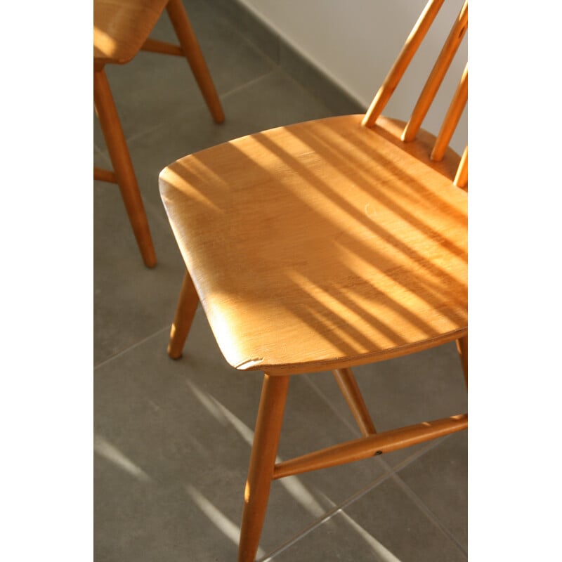 Pair of scandinavian chairs in varnished wood - 1970s