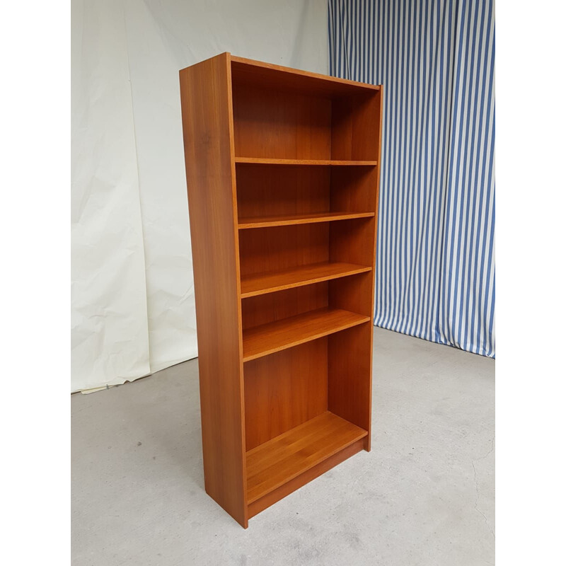 Vintage Danish shelf by UP from the 70s