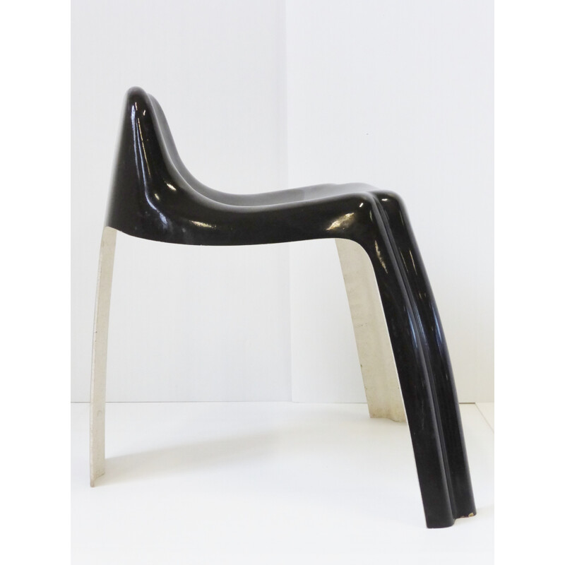 Paire de chaises en résine et fibre de verre Paulus Chocolat, Patrick GINGEMBRE - 1970