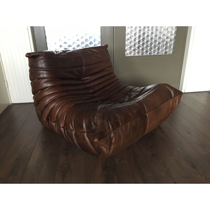 Vintage lounge chair Togo brown leather by Michel Ducaroy for Ligne Roset France 1970s