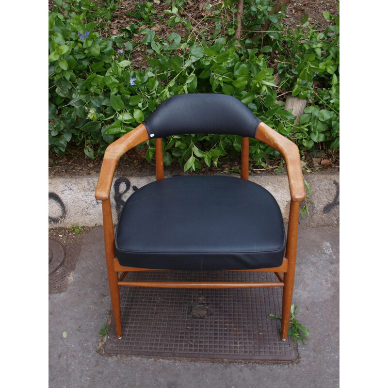 Scandinavian armchair in wood and black leather - 1960s