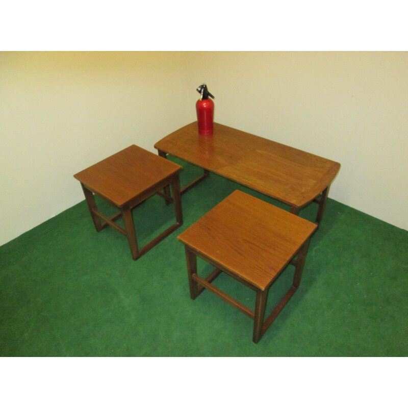 Set of vintage coffee table and 2 nesting tables in teakwood 1960