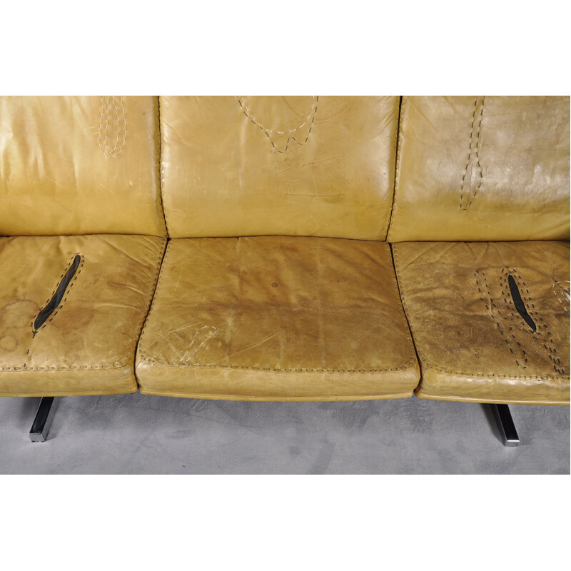 Vintage DS35 sofa in leather by De Sede