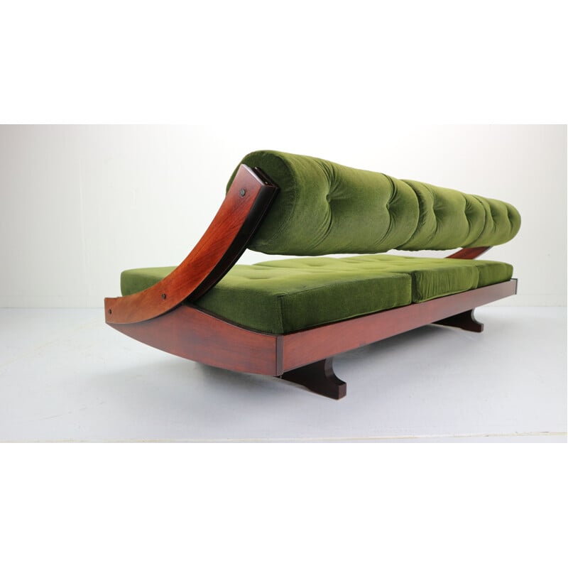 GS195 daybed in green velvet and rosewood by Gianni Songia