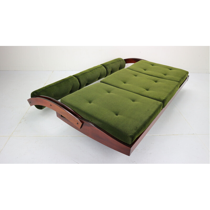 GS195 daybed in green velvet and rosewood by Gianni Songia