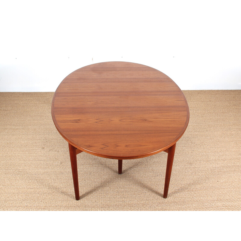 Vintage dining table model 212 Scandinavian teak by Arne Vodder for Sibast Furniture 1950s