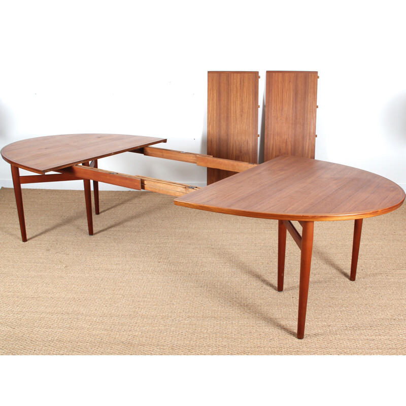 Vintage dining table model 212 Scandinavian teak by Arne Vodder for Sibast Furniture 1950s
